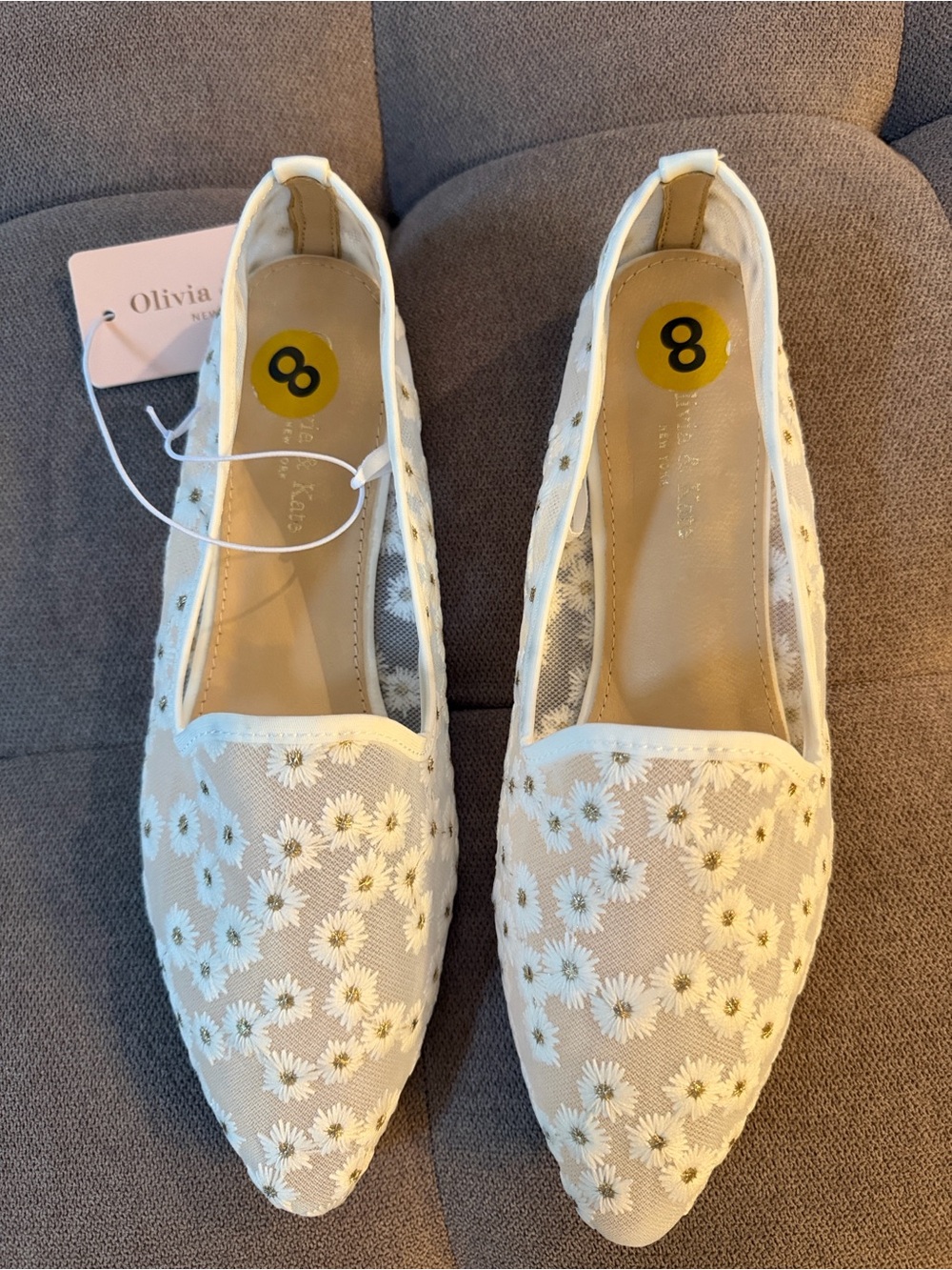 Olivia&Kate White Floral Mesh Pointed Toe Flats - Size 8